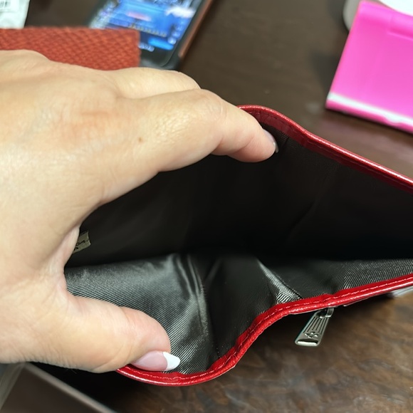 Patricia Nash Duby Red Civita Leather Bifold Wallet - Picture 11 of 13